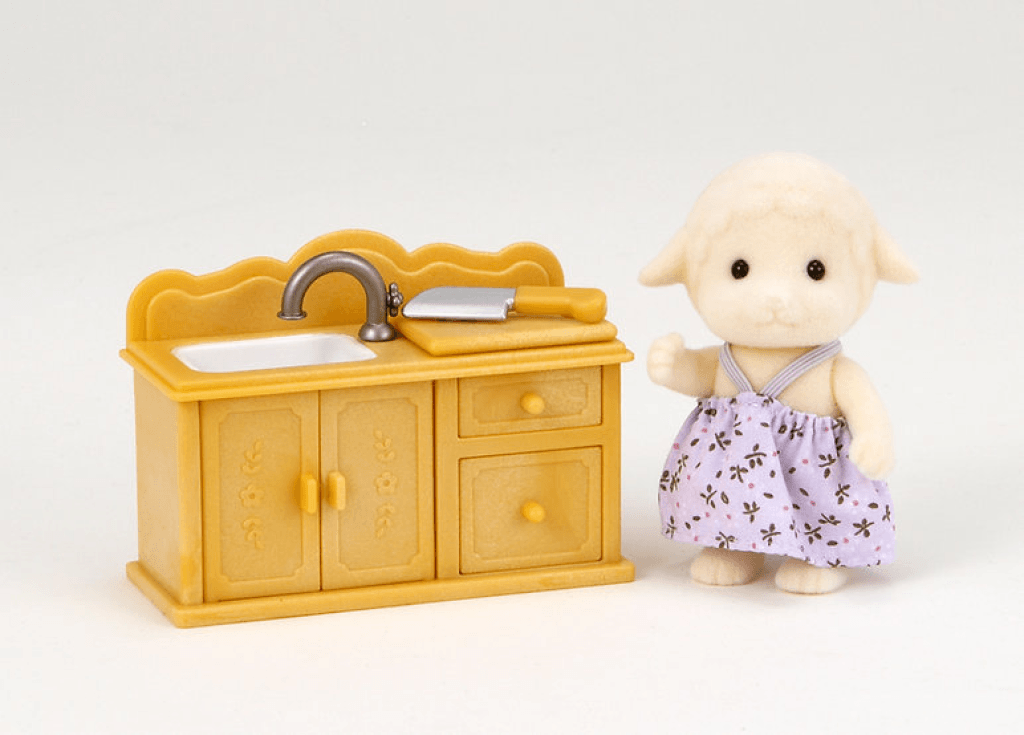Sylvanian Families Sheep Sister With Kitchen Set