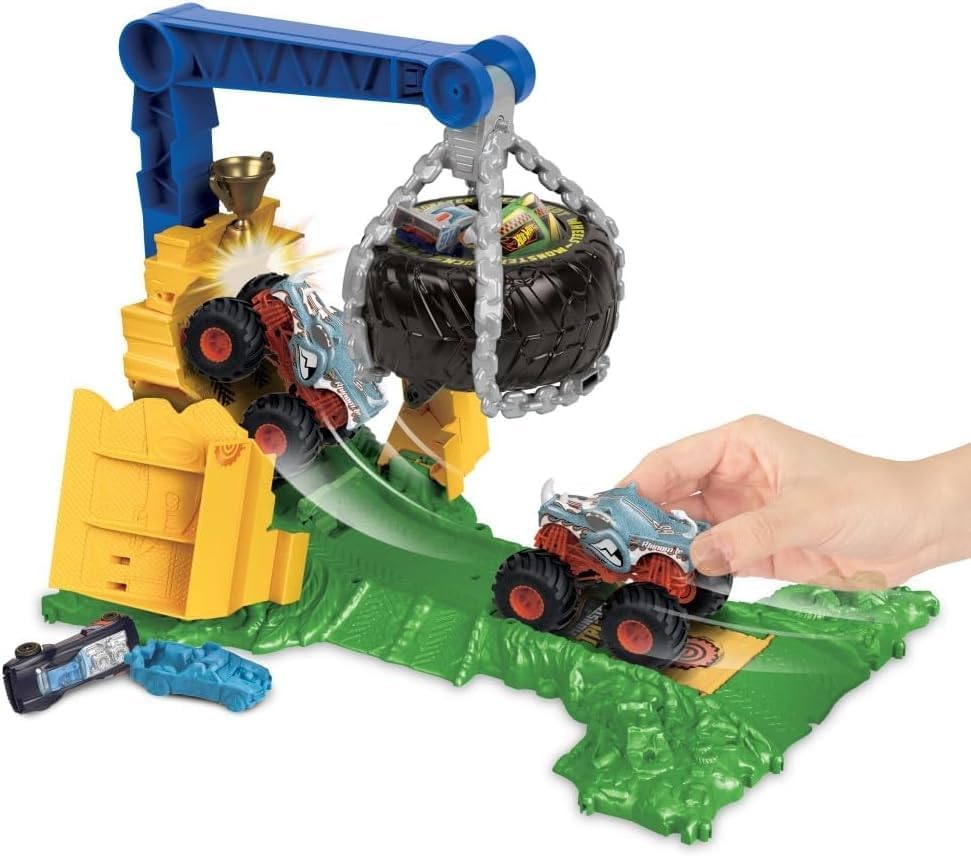 Hot Wheels Monster Trucks Rhinomite Chargin’ Challenge Playset