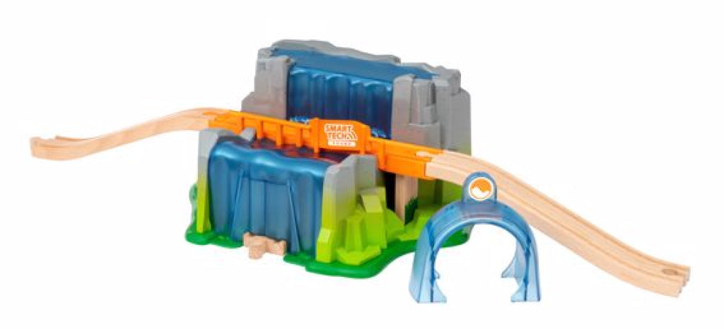 Brio Smart Tech Sound Waterfall Tunnel Brio