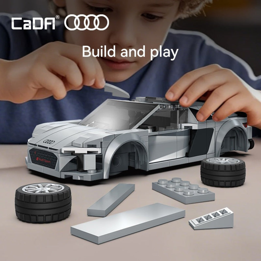 CaDA 1:24 Audi R8 Coupe C55027W - CaDA