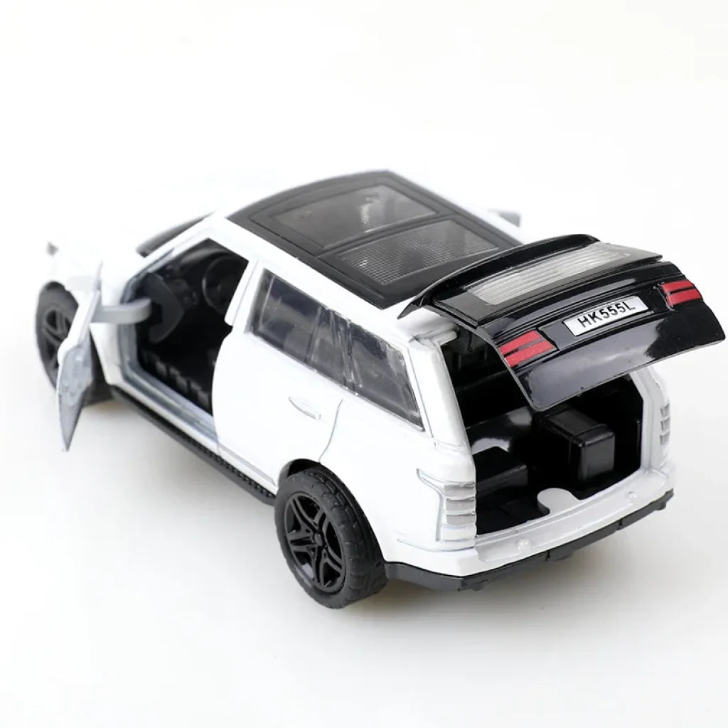 Die-cast Range Rover Replica 1/36