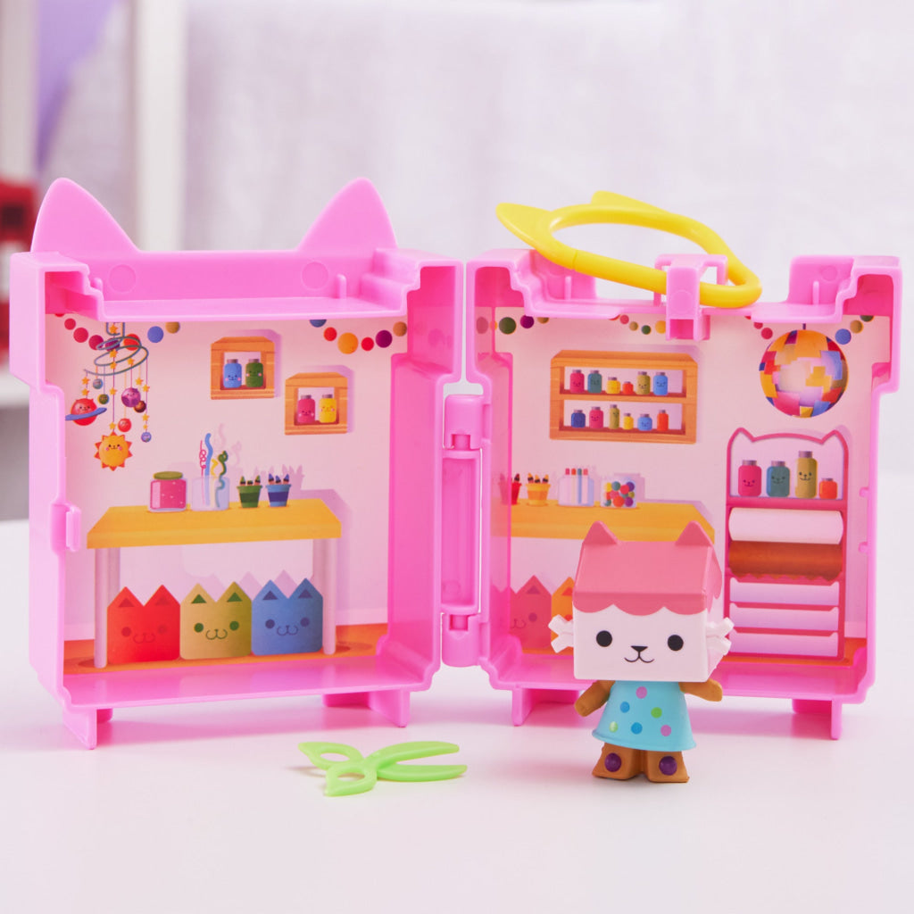 Gabby’s Dollhouse Baby Box Cat Mini Clip On Playset