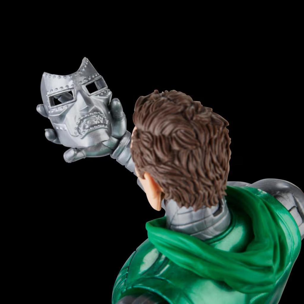 Marvel Legends Series Captain Marvel vs. Doctor Doom 6 Inch - Marvel