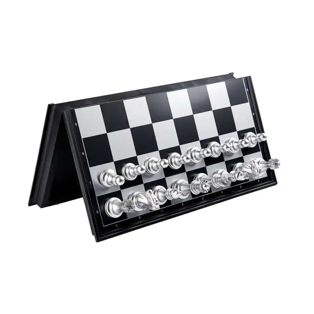 Medieval Chess Set With High Quality Magnetic Chessboard 32 Gold Silver Pieces