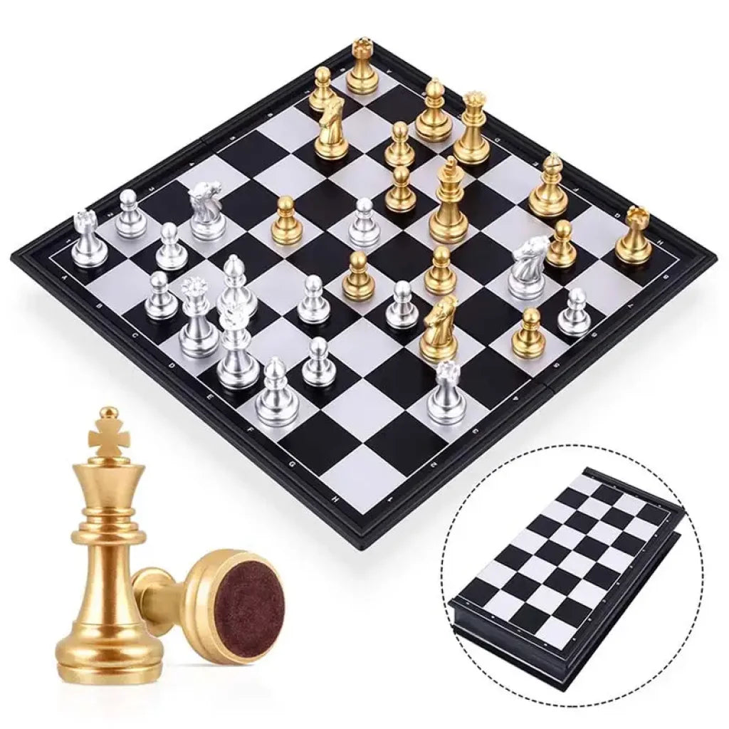 Medieval Chess Set With High Quality Magnetic Chessboard 32 Gold Silver Pieces