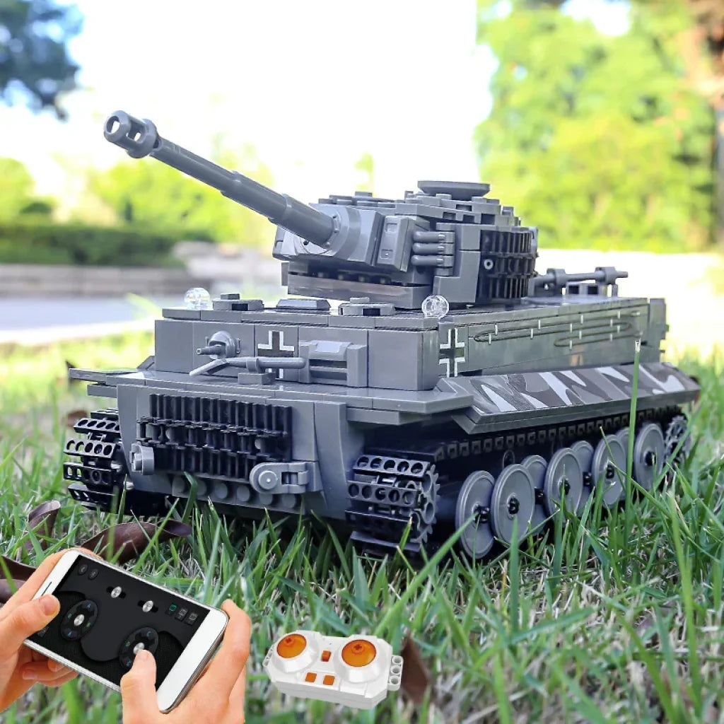 Mould King 20014 Remote Control Tank Building Blocks Military Battle