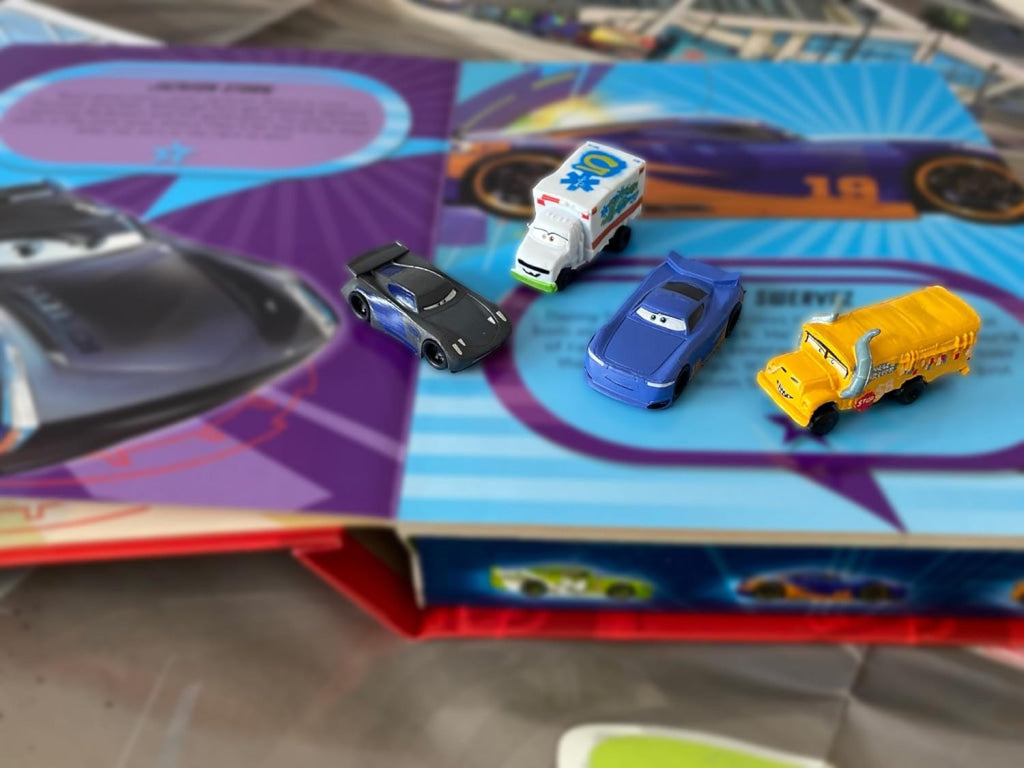 My Busy Book: Disney Cars On The Road Disney Pixar