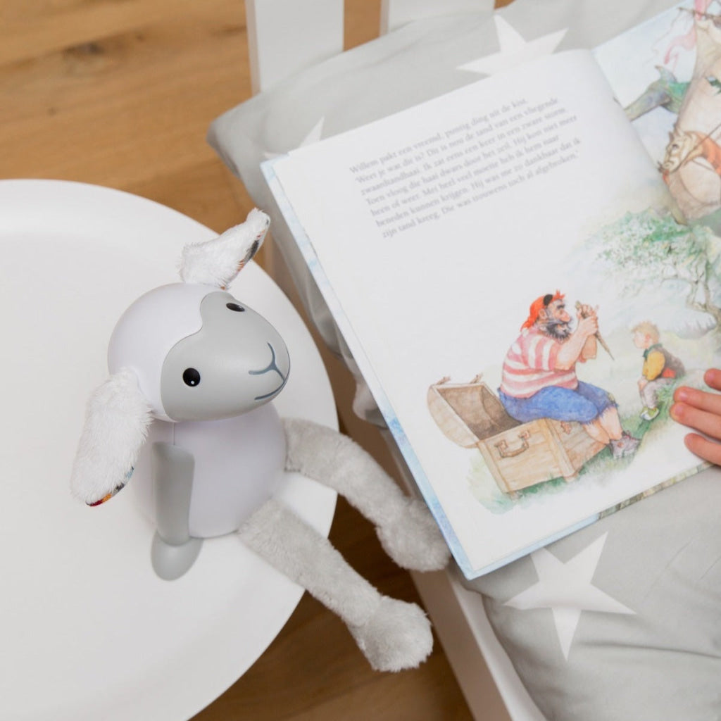 Nightlight with Auto Shut-Off - Fin the Sheep - Nightlight