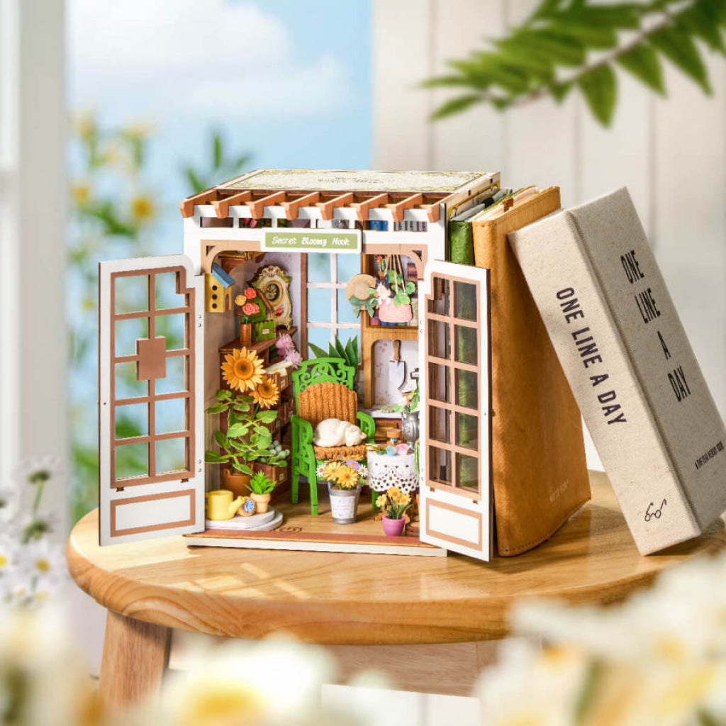 Robotime Rolife DIY Book Nook Kit - Secret Bloomy Nook TGE04 - Dropship