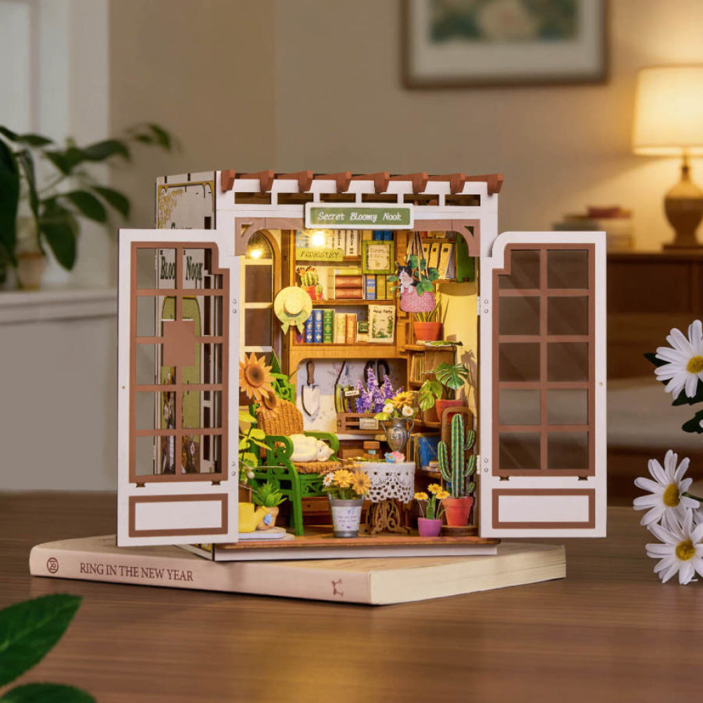 Robotime Rolife DIY Book Nook Kit - Secret Bloomy Nook TGE04 - Dropship