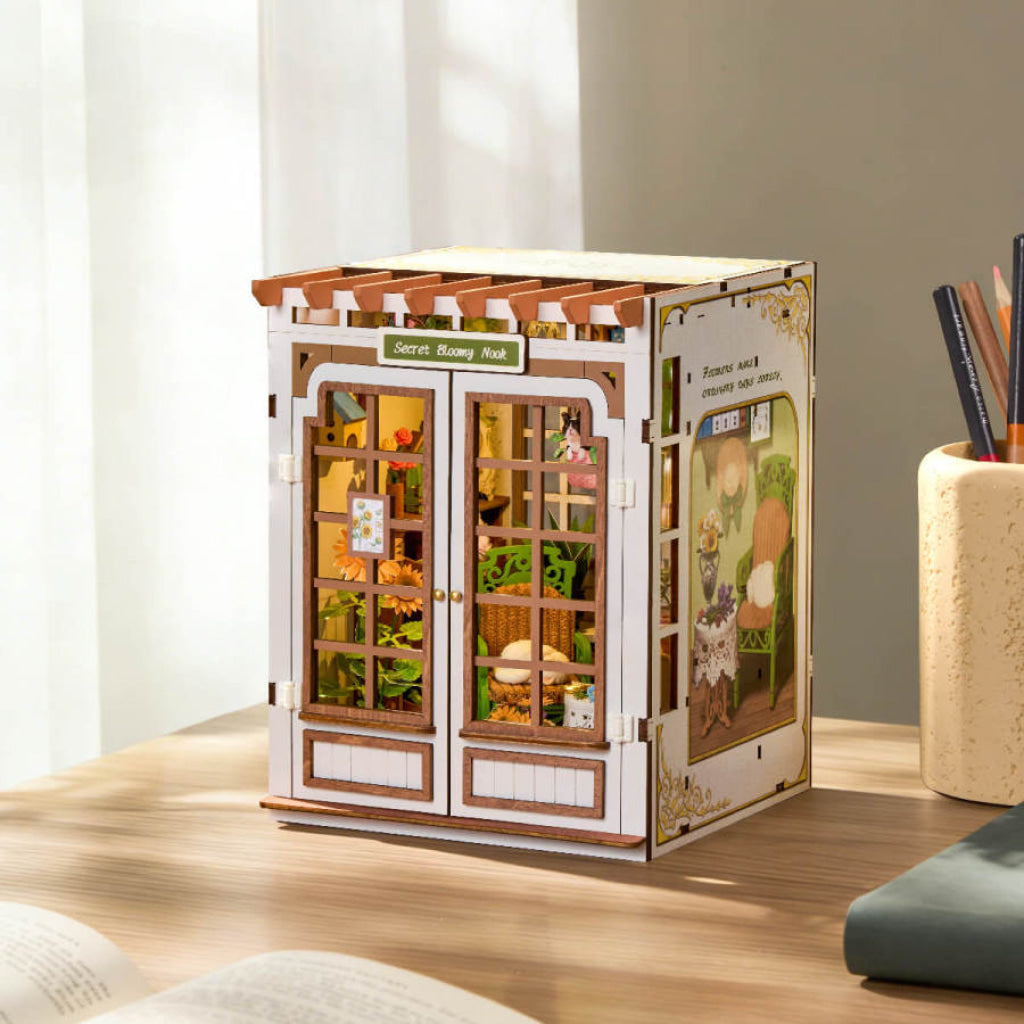 Robotime Rolife DIY Book Nook Kit - Secret Bloomy Nook TGE04 - Dropship
