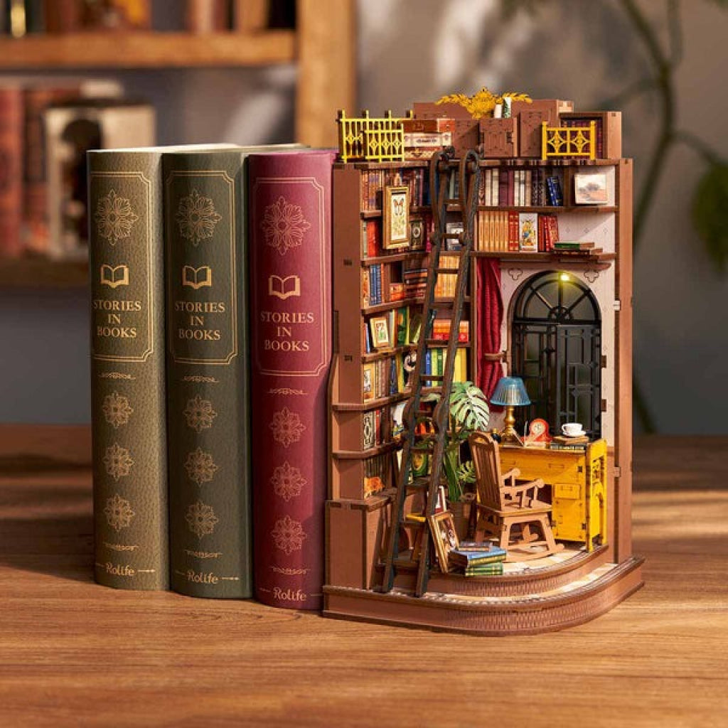 Rolife Silent Corner Study DIY Book Nook Shelf Insert TGE02 - Robotime