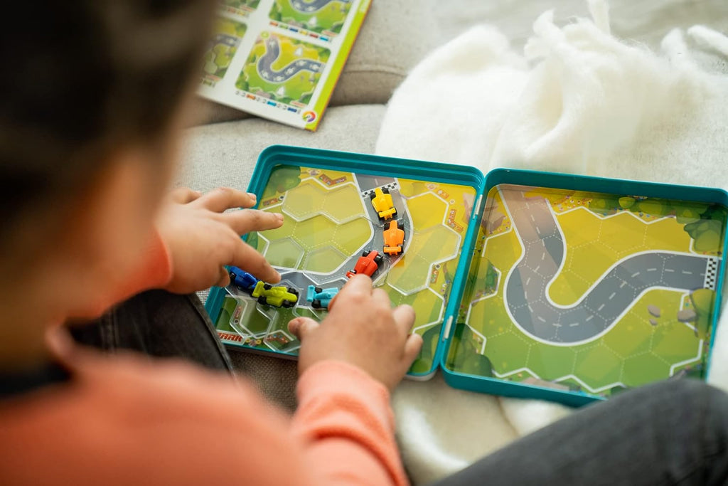 Smartgames - Pole Position Metal Box Travel Game