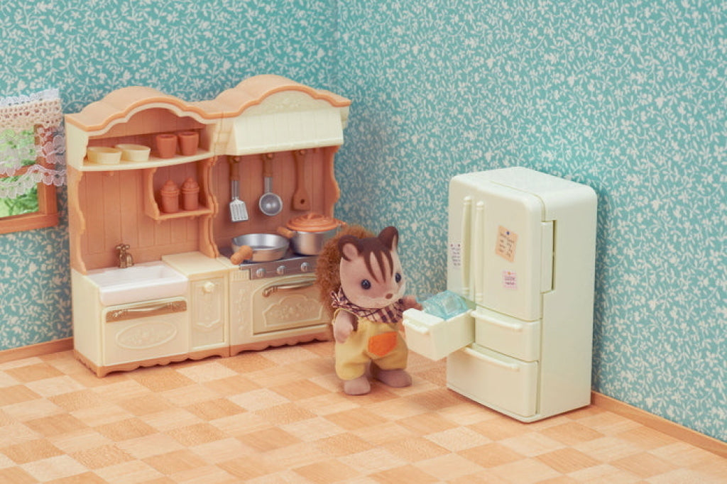 Sylvanian Families Kitchen Play Set - Free Gift